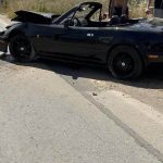 Αρτέμιδα: Αυτοκίνητο “καρφώθηκε” σε κολόνα  μετά το γήπεδο στο ρεύμα προς Ραφήνα! (φωτό)