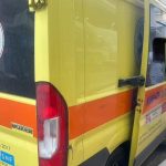 Τροχαίο ατύχημα στην Αρτέμιδα – Πήγε να περάσει τον δρόμο και έπεσε πάνω σε αυτοκίνητο! (φωτό)
